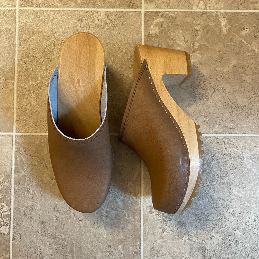 🍂 Fall Sale! 🍂 Handmade Leather Clogs with Wood Heel, Size 38